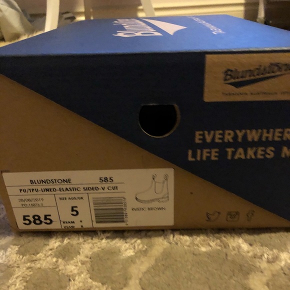Blundstone size 8 never worn brand new